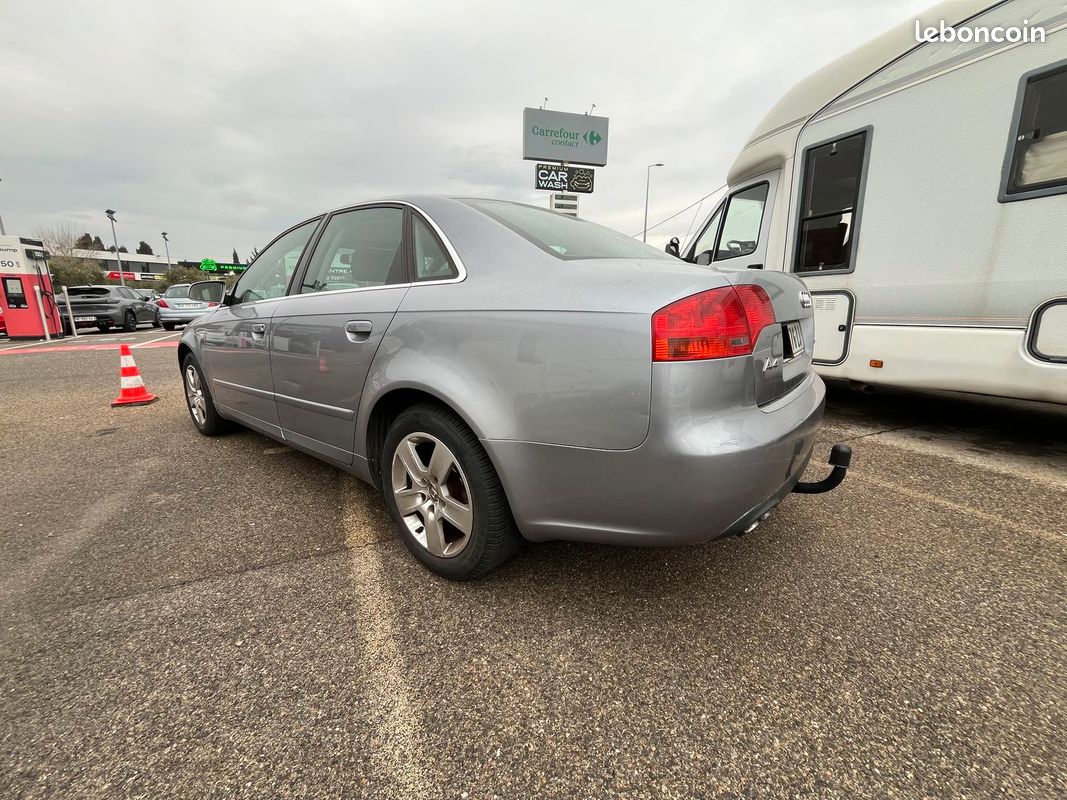 Audi A4 1.9 TDI 116cv kit distribution neuf 4 pneus neufs 4 saisons attelage (image 2)