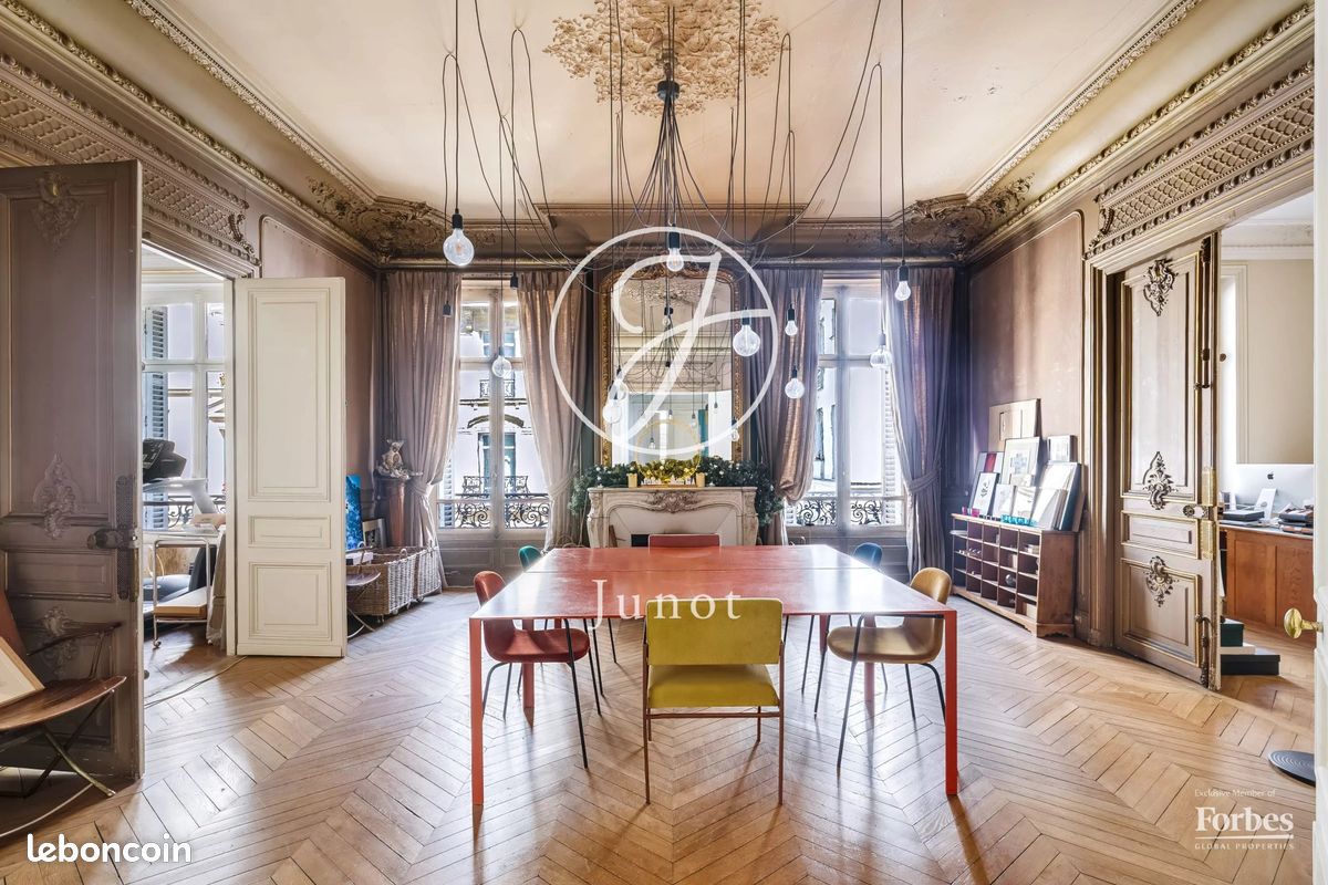 Appartement 7 pièces 230 m² · à Paris · 230 m² · 2 500 000 €