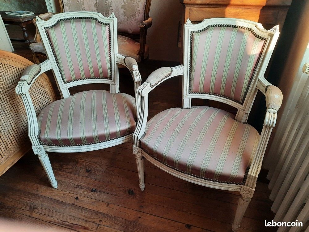 Paire de fauteuils anciens (image 1)