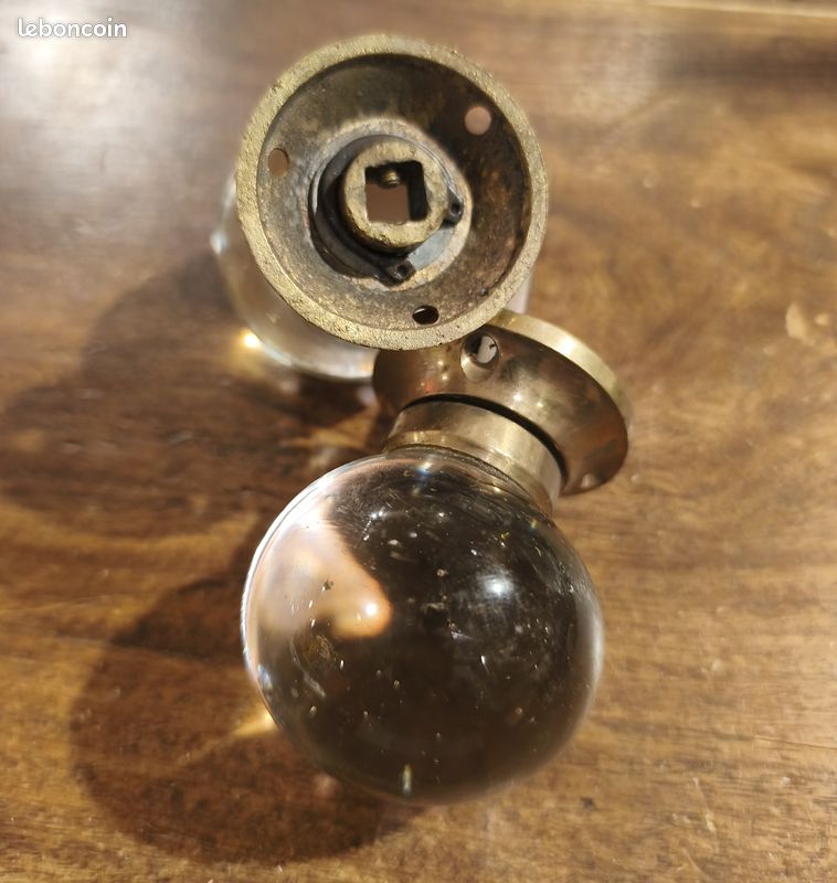 Poignée de porte en verre boule blanche (image 4)