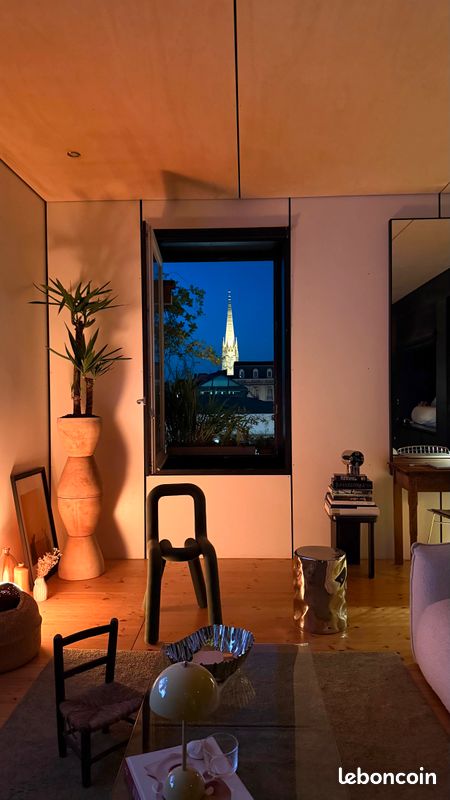 Appartement 2 pièces 77 m² · à Bordeaux · 77 m² · 369 000 €
