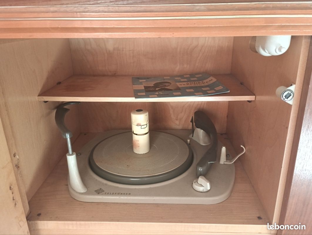 Meuble combiné radio-tourne-disque (image 3)