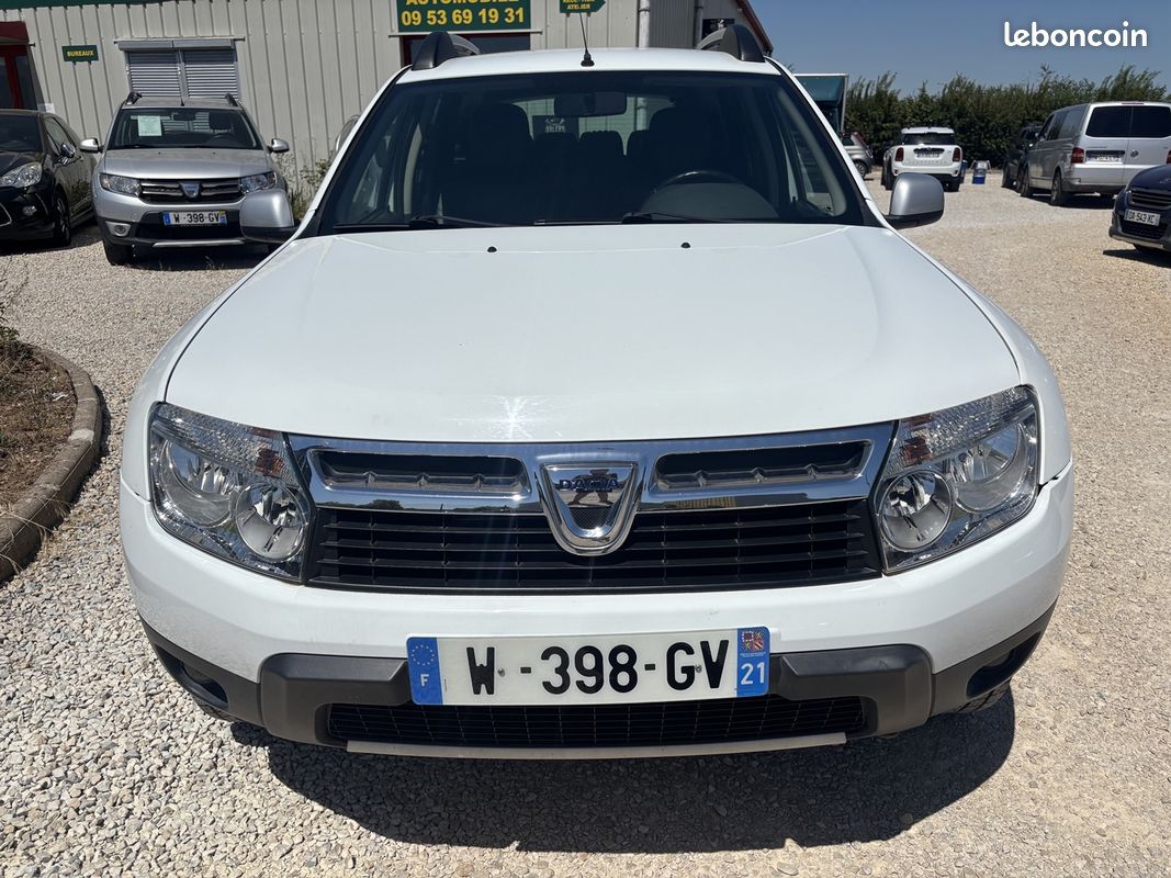 Dacia DUSTER 1.6 16V 105CH 4X2 BVM6 (image 2)