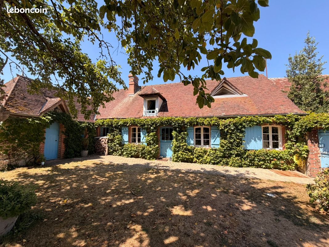 Maison 5 pièces 133 m² · à Brezolles · 133 m² · 273 000 €