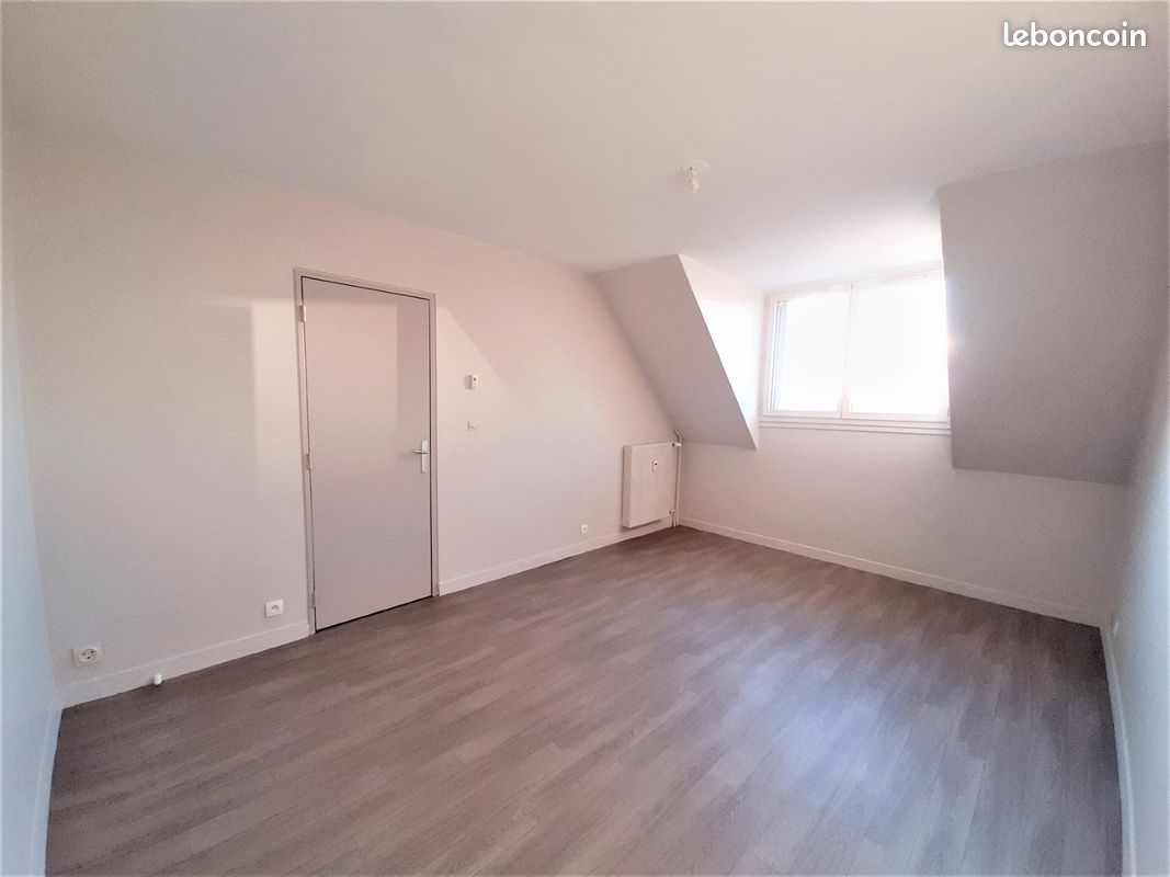 Appartement 1 pièce 28 m² · à Tours · 28 m² · 336 €