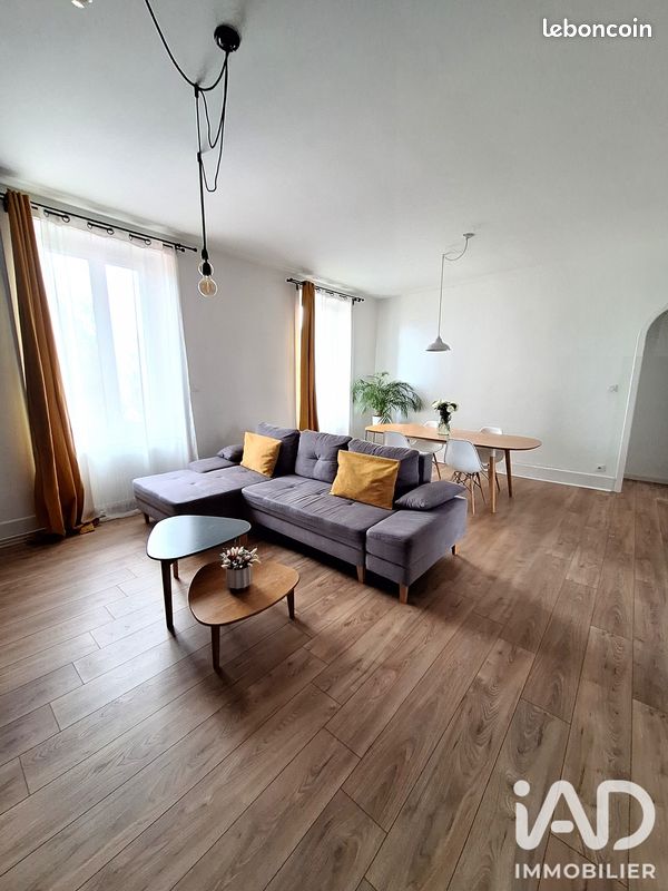 Appartement 4 pièces 131 m² · à Saint-Paul-en-Jarez · 131 m² · 189 000 €