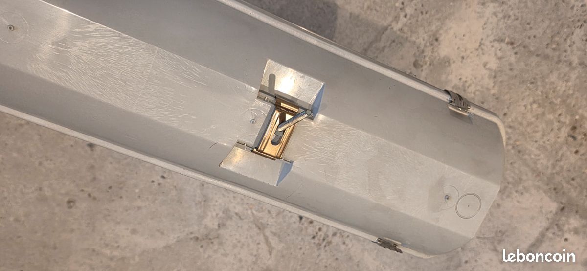 Réglette 128 cm double néon (image 2)