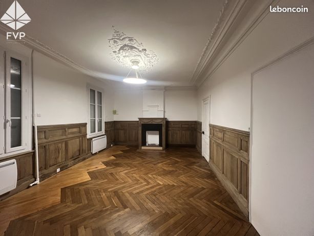 https://img.leboncoin.fr/api/v1/lbcpb1/images/84/53/88/845388f35a1e672945801154b4f9ee85a528c8e0.jpg?rule=ad-image