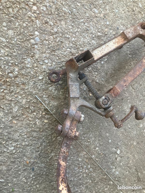 Charrue porte outils réglable en l’état (image 3)