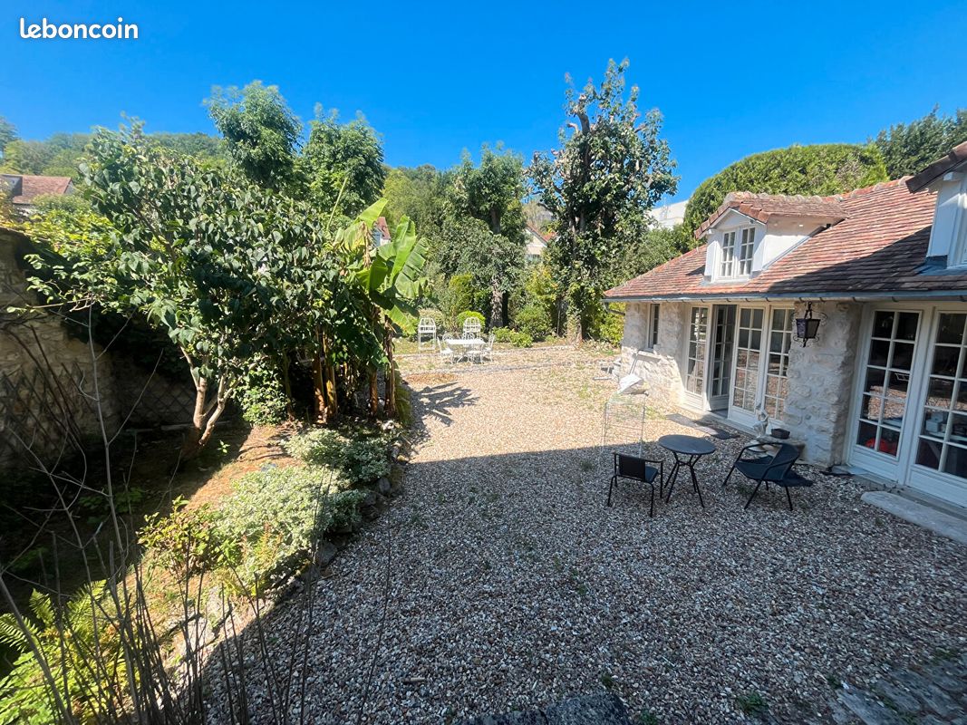 Maison 7 pièces 187 m² · à Villennes-sur-Seine · 187 m² · 3 250 €
