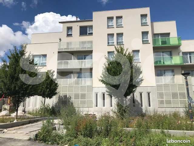 Appartement 3 pièces 81 m² · à Roubaix · 81 m² · 957 €
