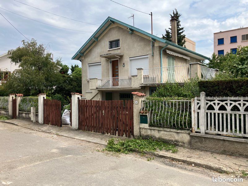 Maison 8 pièces 135 m² · à Oullins-Pierre-Bénite · 135 m² · 399 000 €