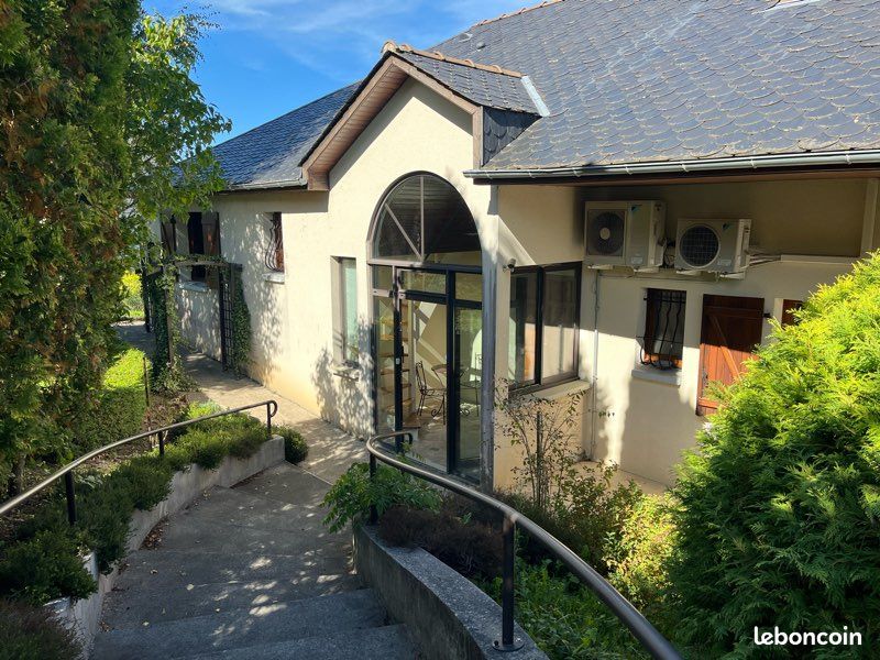 Maison 5 pièces 157 m² · à Rieupeyroux · 157 m² · 295 000 €