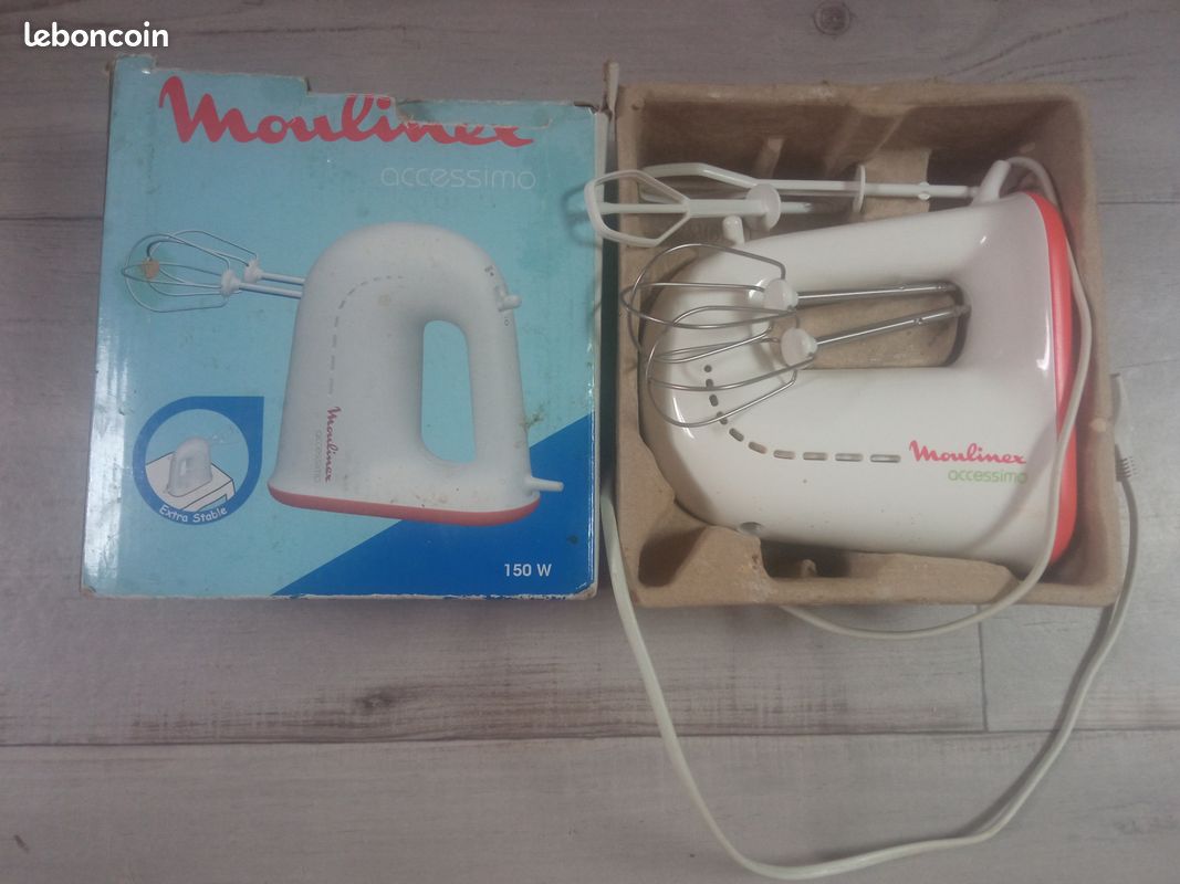 Batteur Moulinex avec accessoires (image 1)