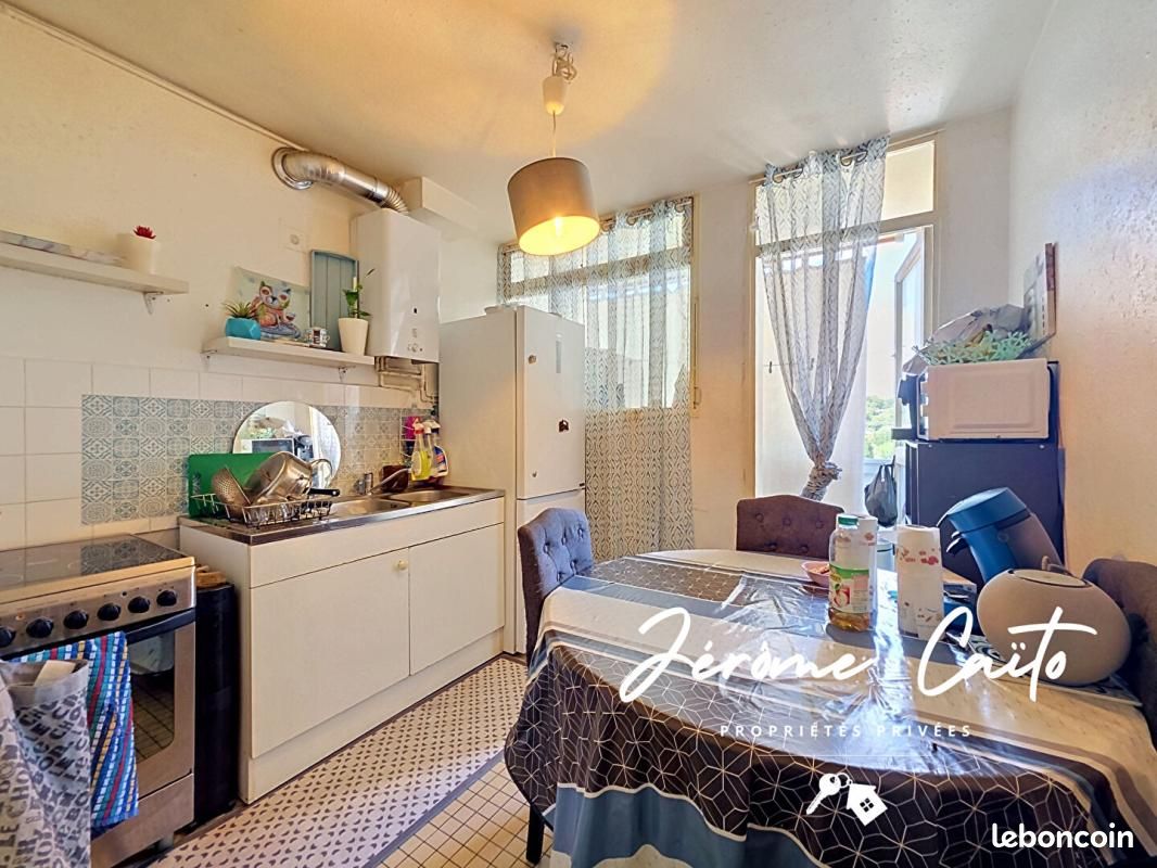Appartement 3 pièces 70 m² · à Nîmes · 70 m² · 77 000 €