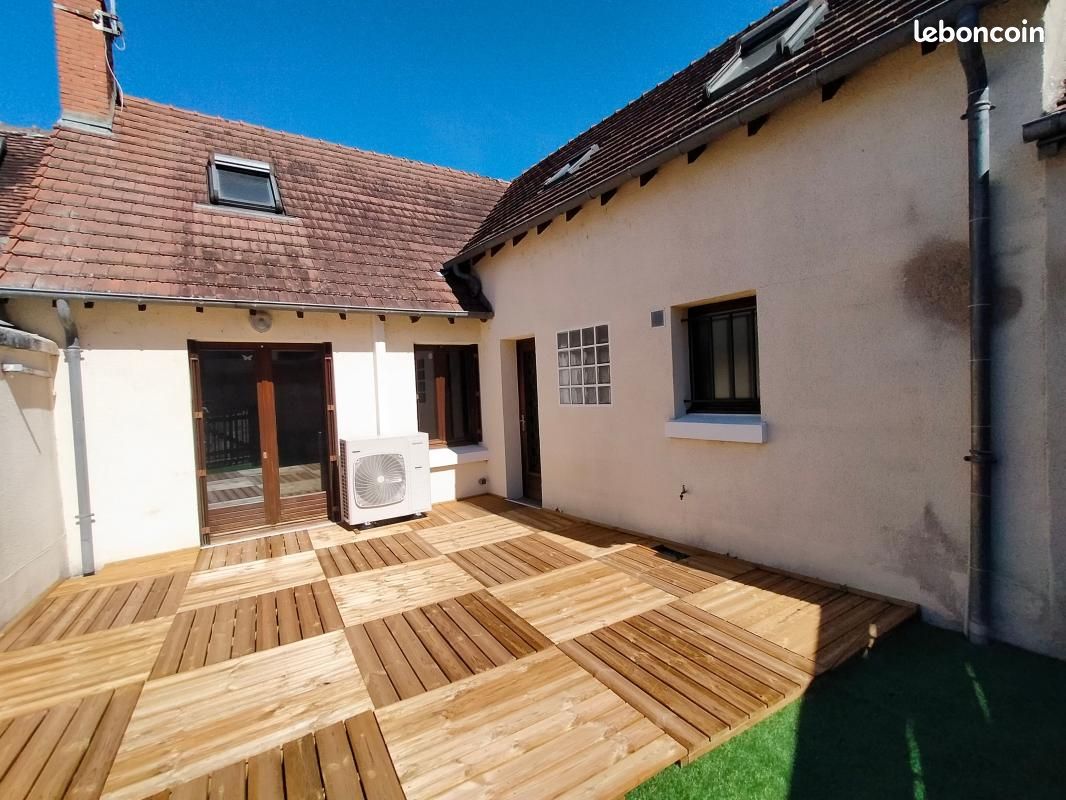 Maison 4 pièces 104 m² · à Seigy · 104 m² · 800 €/mois