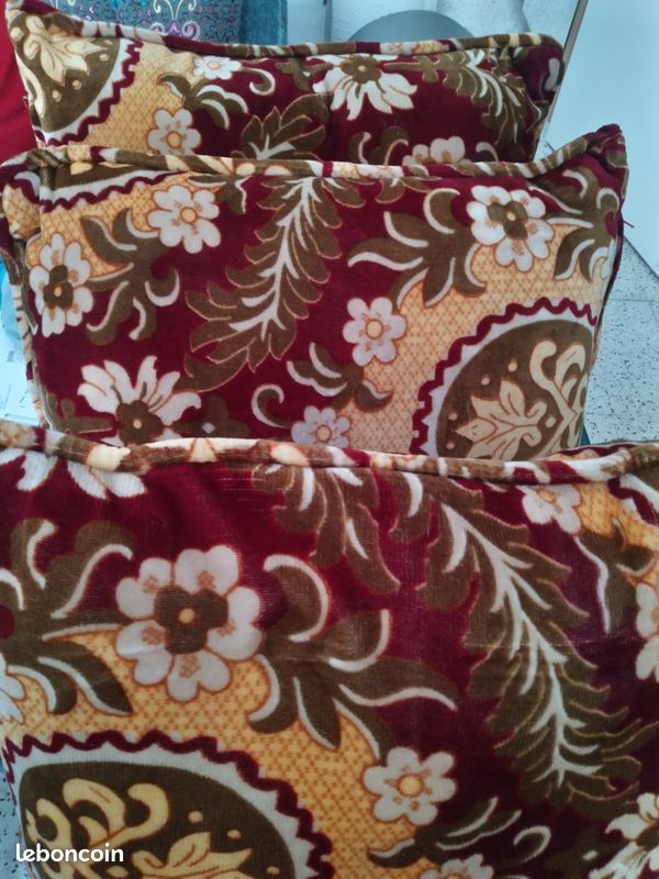 'poufs et coussins (image 3)