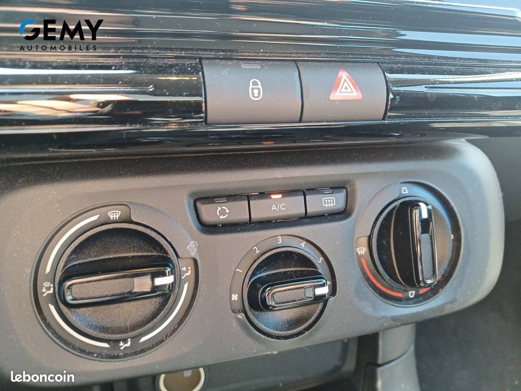 CITROEN C3 PureTech 83 ch BVM5 You (image 17)