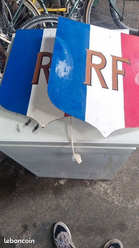 Plaque RF Tôle Marie – République Française – Métal Multicolore (occasion)
