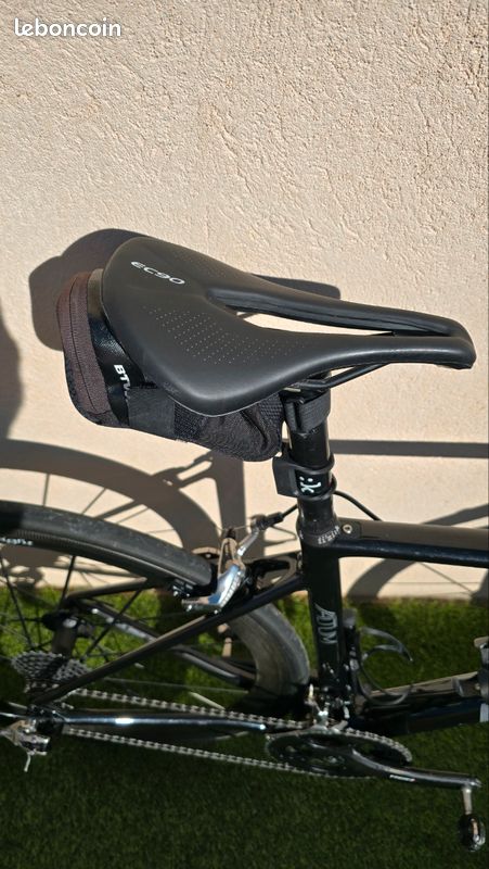 Vélo carbone Parlee sram red 22, roues Lightweight MEILENSTEIN 47mm, poids 5,800 gr (image 7)