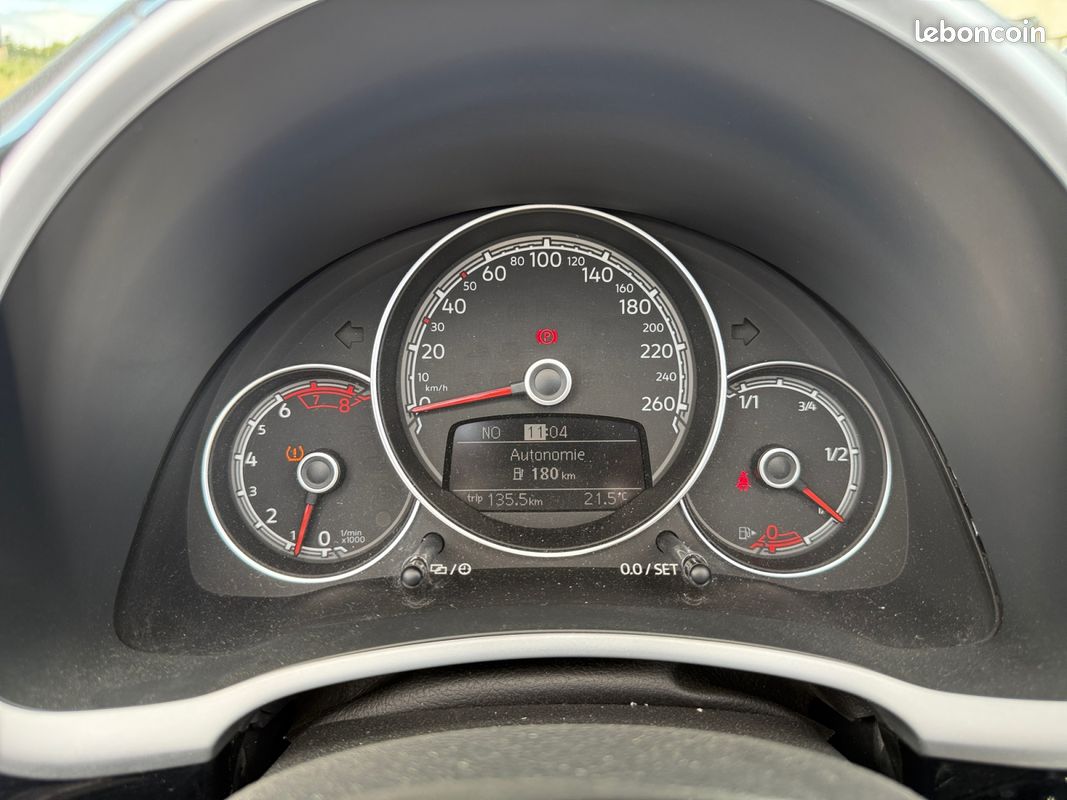 VOLKSWAGEN NEW BEETLE DECAPOTABLE Sound 1.2 TSI 105ch Garantie 12 mois Carplay sièges chauffant (image 14)