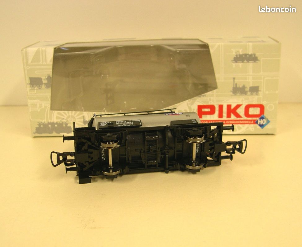 Wagon Citerne MILLET SNCF Époque III - Modèle Réduit HO 1/87 - PIKO Réf. 97080 - Neuf En Boîte