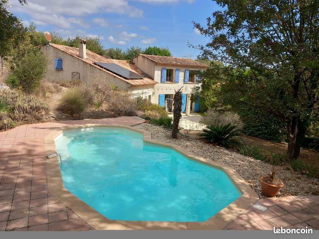 Terrain 6 pièces 137 m² · à Tourrettes-sur-Loup · 136,8 m² · 640 000 €