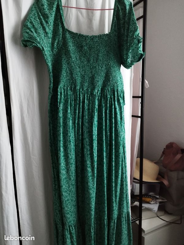 Robe D'été Taille S De Marque DDP - Couleur Beige, Très Bon état (TBE)