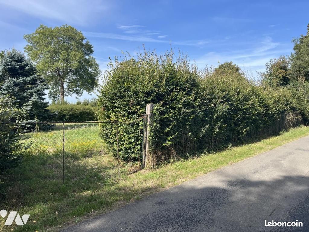 Terrain 1570 m² · à Ailly-le-Haut-Clocher · 1 570 m² · 90 000 €