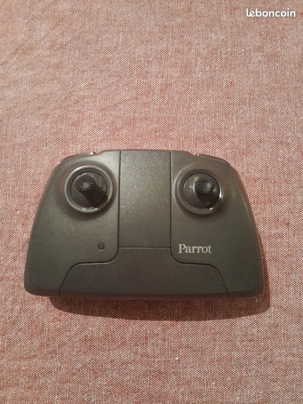 Drone Anafi parote (image 1)