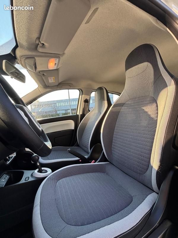 Renault Twingo III E-TECH ZEN ACHAT INTEGRAL (image 3)