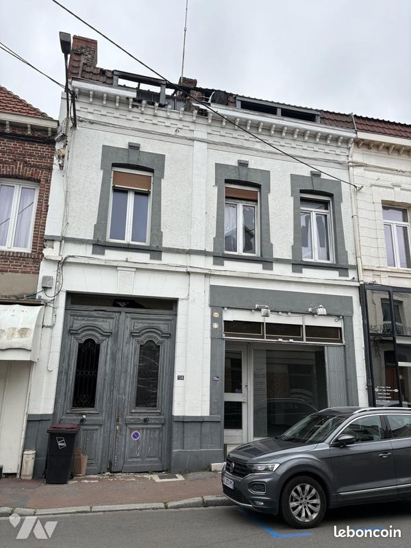 Immeuble 150 m² · à Hénin-Beaumont · 150 m² · 118 040 €