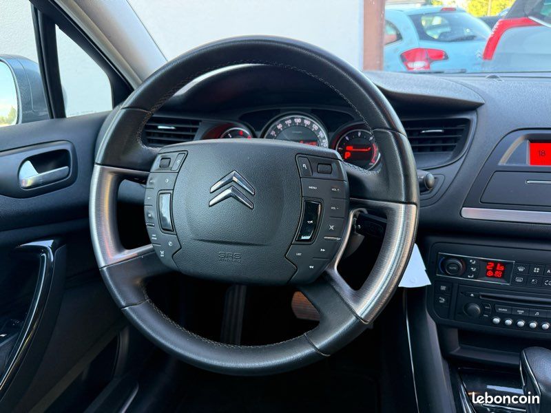 Citroen C5 2,0 HDI 163ch Exclusive / Automatique / 2011 (image 7)