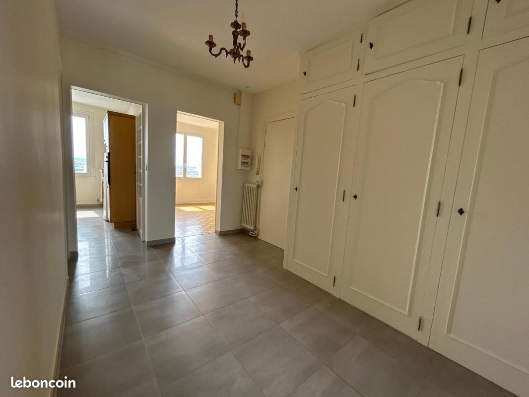 Appartement 3 pièces 77 m² · à Tours · 77 m² · 932 €/mois