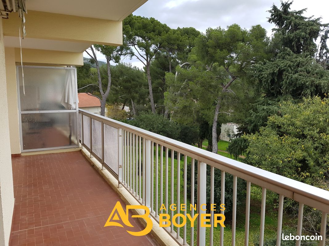 Appartement 3 pièces 63 m² · à Toulon · 63 m² · 930 €