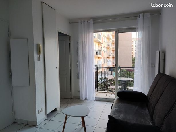 Studio 1 pièce 16 m²