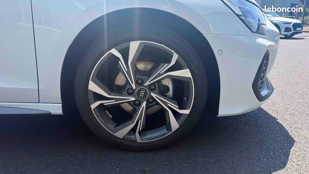 AUDI A3 Sportback TFSI 116 ch Hybride S line (image 23)