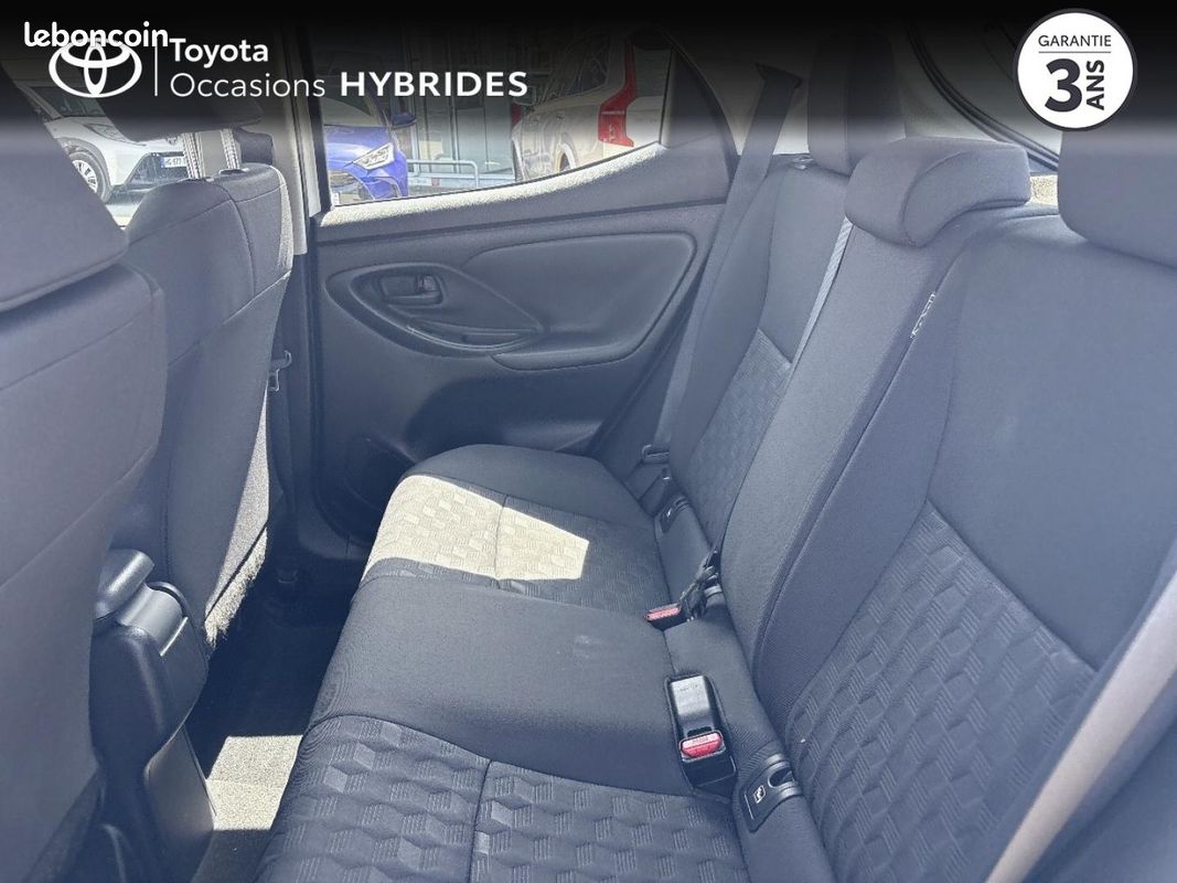 Toyota Yaris 116h Dynamic Business 5p MC24 (image 15)