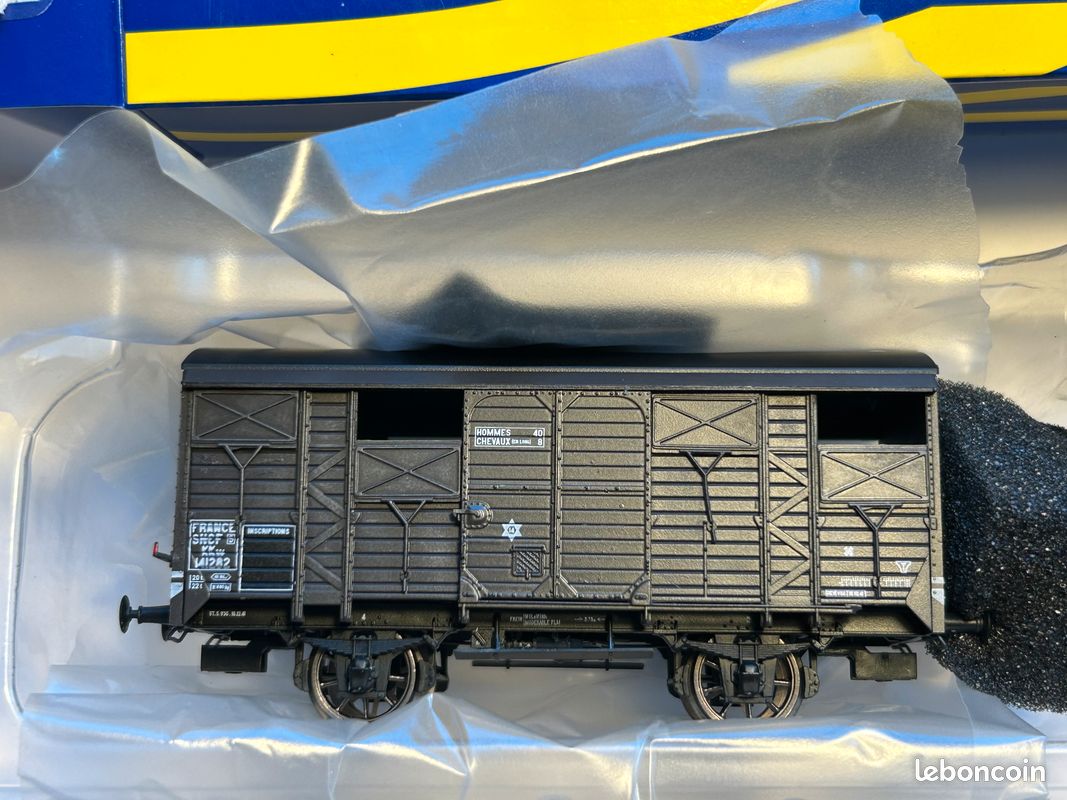 HO Wagon couvert REE PLM 20t SNCF WB700 - Modélisme