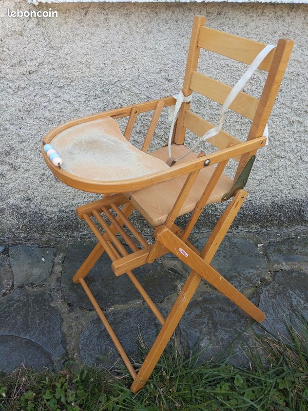 Chaise haute (image 1)