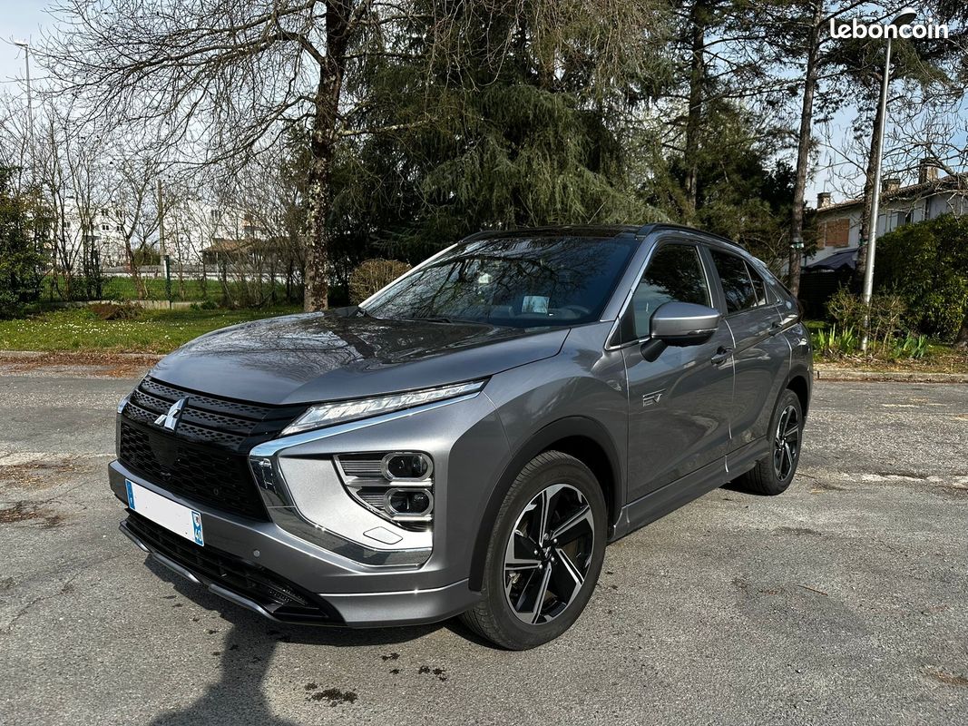 Mitsubishi Eclipse Cross 2.4 PHEV TWIN MOTOR 4WD INSTYLE (image 1)