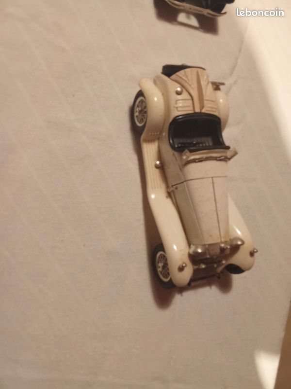 Lot voitures miniatures de collection (image 16)