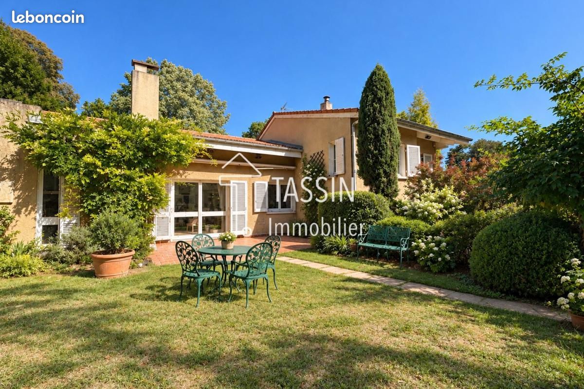 Maison 8 pièces 188 m² · à Tassin-la-Demi-Lune · 188 m² · 1 148 000 €