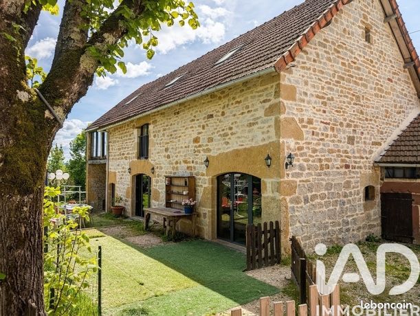 Maison 13 pièces 273 m²