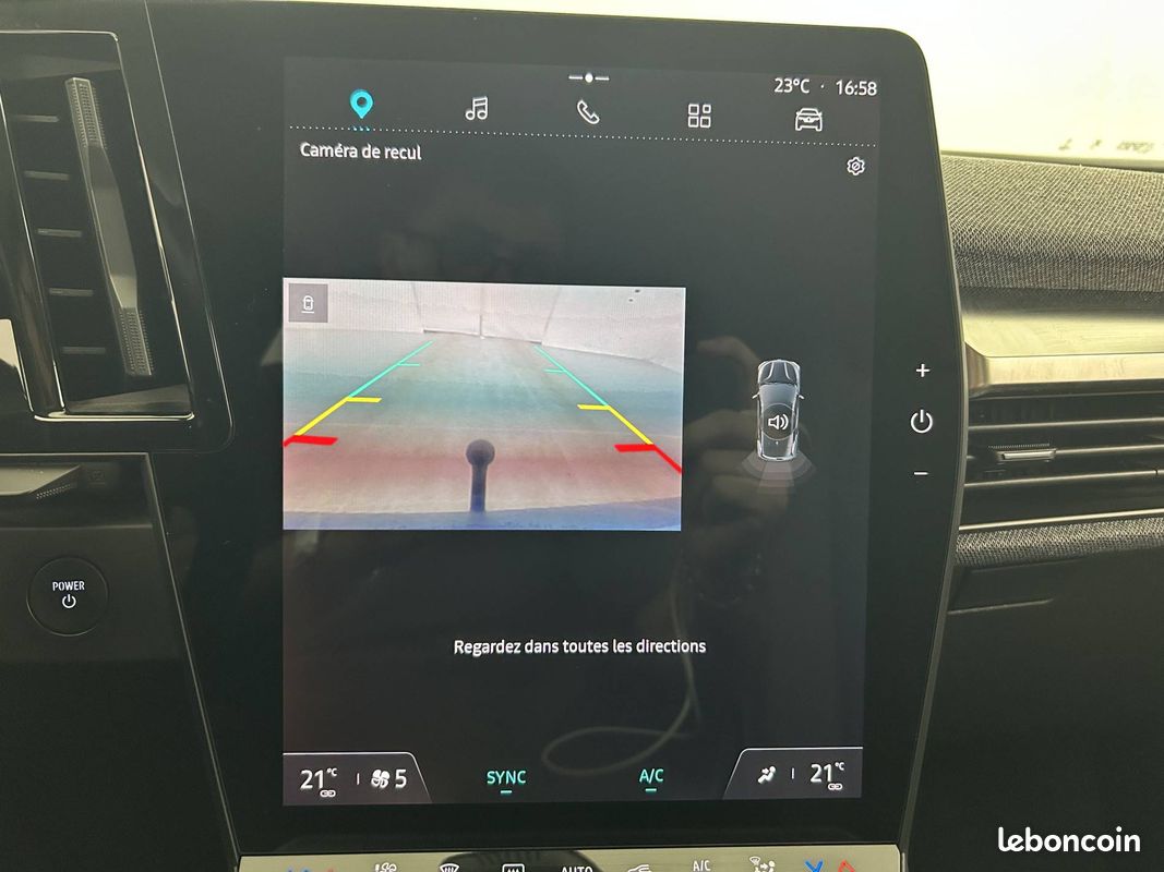 RENAULT Megane E-Tech EV60 130ch optimum charge Evolution ER (image 24)