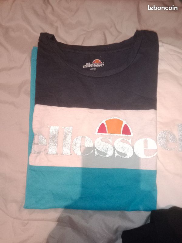 Lot de t shirt et pull ellese (image 2)