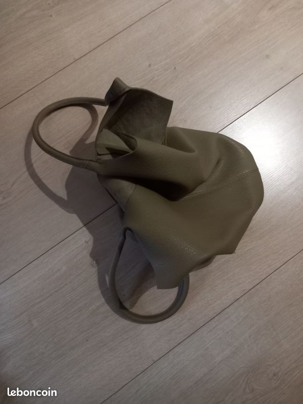 Sac seau souple kaki (image 1)
