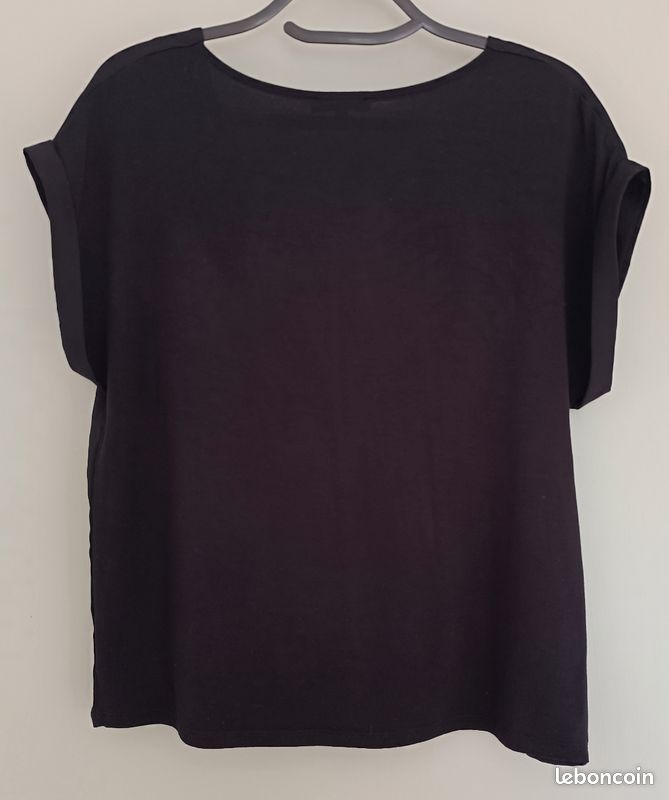 Blouse fluide élégante noire (image 2)