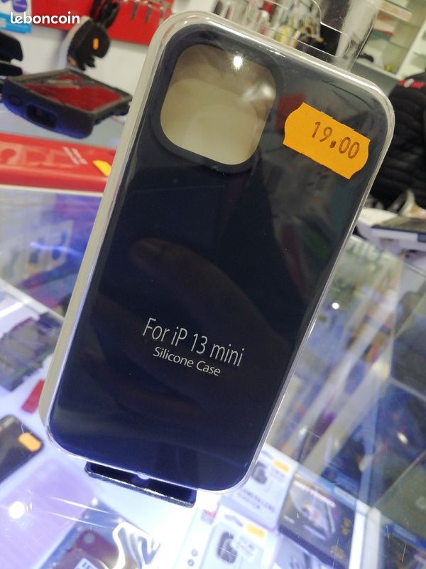Coque iPhone 13 mini neuf en silicone case (image 1)