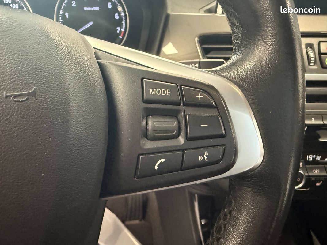 BMW X1 sDrive 18i 140 ch DKG7 xLine (image 17)